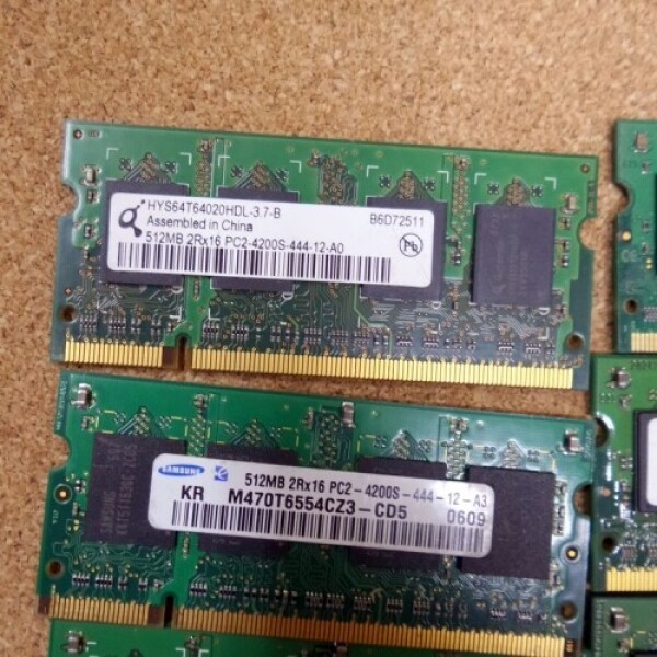 액정도매(LCD도매),RAM 노트북용메모리 DDR2 512MB PC4200 533 여러가지