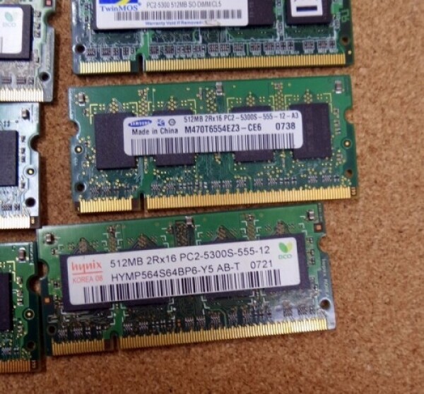 액정도매(LCD도매),RAM 노트북용메모리 DDR2 512MB PC5300 667 여러가지