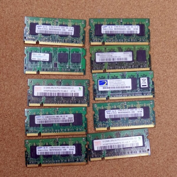 액정도매(LCD도매),RAM NT 512MB PC2-5300S DDR2 667Mhz NT512T64UH81FN-3C 중고