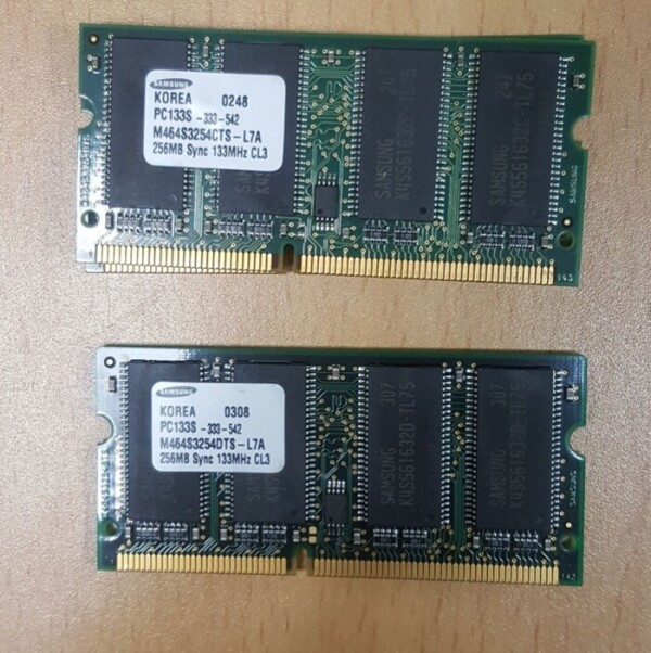 액정도매(LCD도매),RAM 256MB NT 256M PC133 144PIN