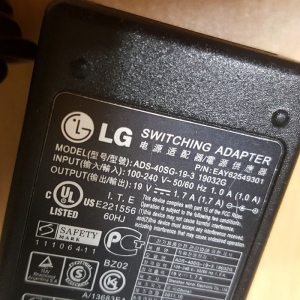 액정도매(LCD도매),전원아답타 LG ADS-40SG 19V 1.7A 6mm/4.4mm/핀/3구중고